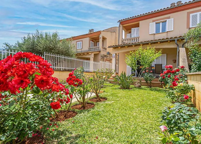 4 Bedroom Beautiful Home In Alcudia